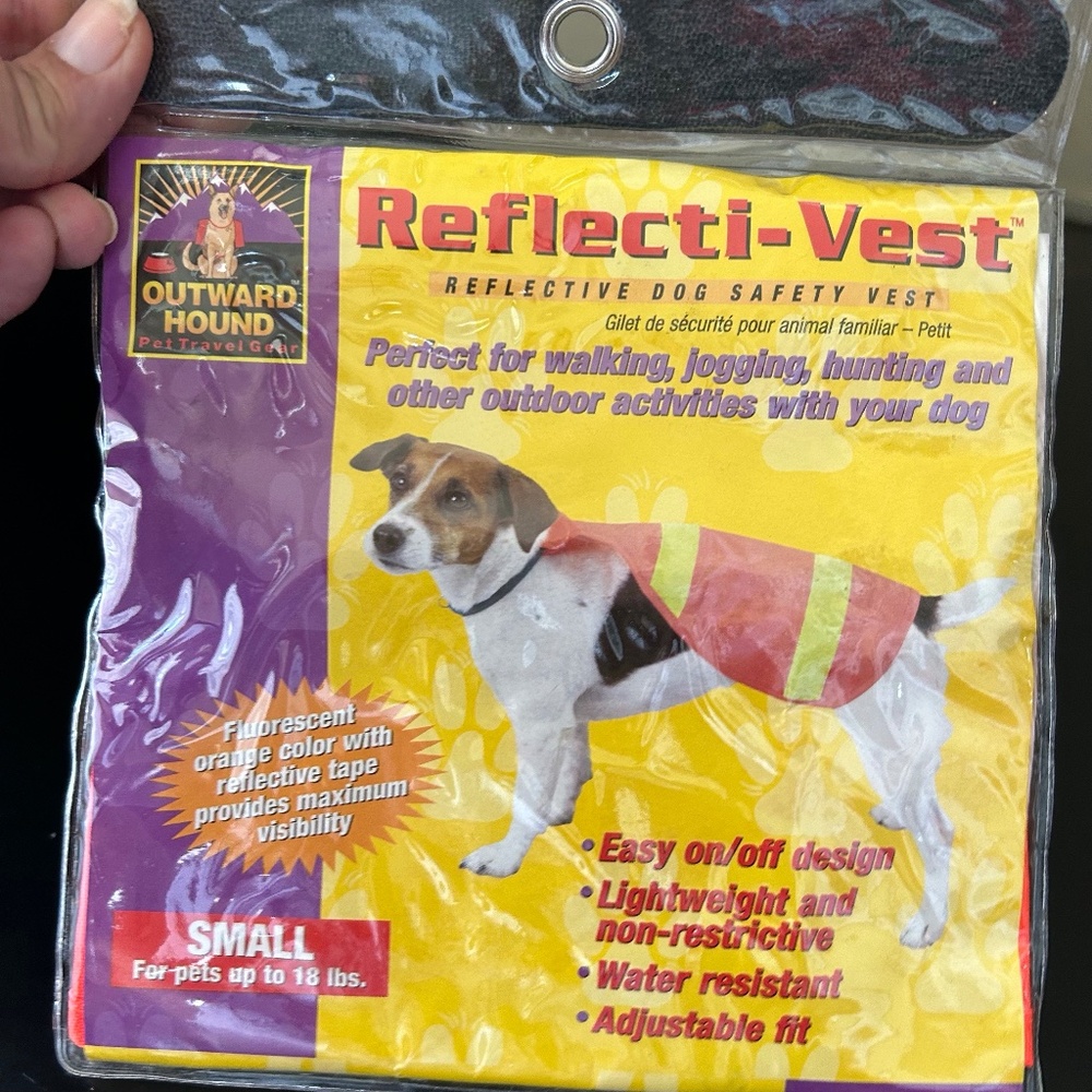 Outward Hound Reflecti-Vest. Size Small. NWOT